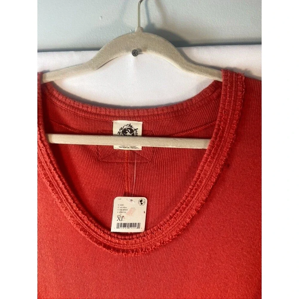 WE THE FREE WOMENS XLARGE RED LONG SLEEVE PULLOVER SWEATER NEW